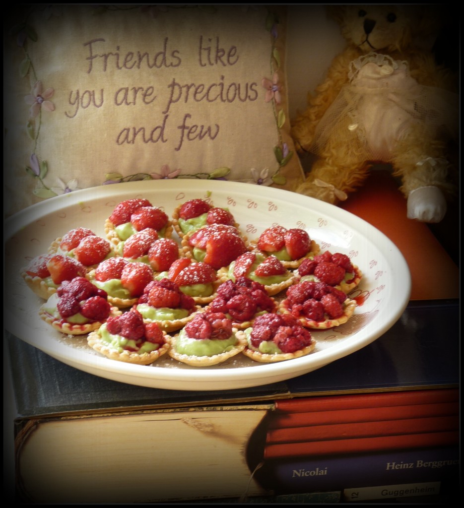 tartelettes fraises et framboises à la pistache